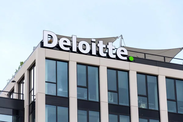 Photo intro cas client Deloitte